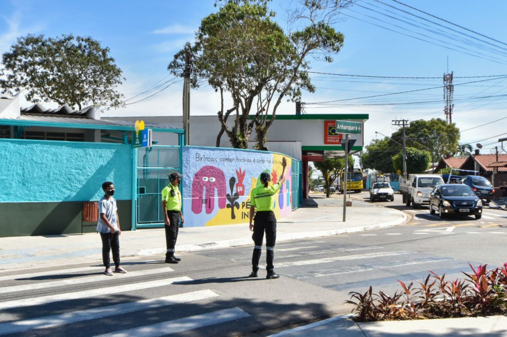 Tiguila propõe Agentes de Trânsito na porta das escolas